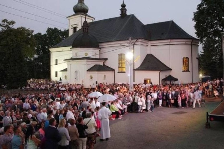 Kult św. Stanisława Papczyńskiego w parafii św. Jakuba...
