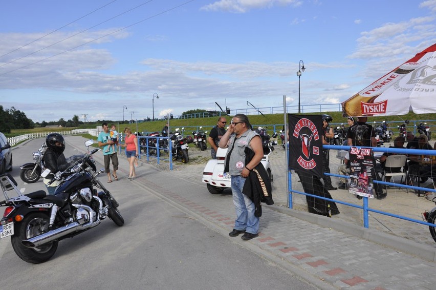 Zlot motocyklowy na zalewie w Narożnikach