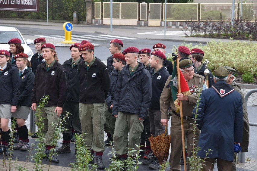 Gniezno: Odsłonięcie tablicy Franciszka Szeszuły [4.10.2020]