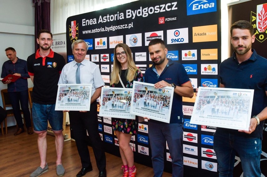 Koszykarze Enea Astorii Bydgoszcz sezon zakończyli awansem...