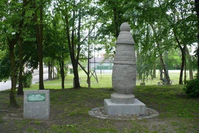 Witnica. Park Drogowskazów i Słupów Milowych Cywilizacji. Przestrzeń kultury drogi. Słup koniński.