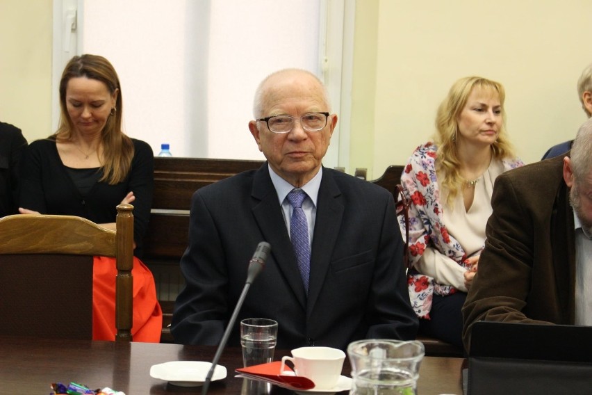 Ryszard Pacułt honorowym obywatelem Kędzierzyna-Koźla. Tytuł odebrał na czwartkowej sesji rady miasta