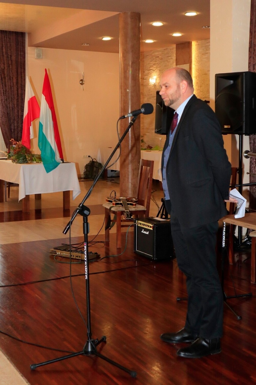 Wieczornica Węgierska w Radomsku z okazji Święta Niepodległości Węgier i rocznicy urodzin Tadeusza Różewicza