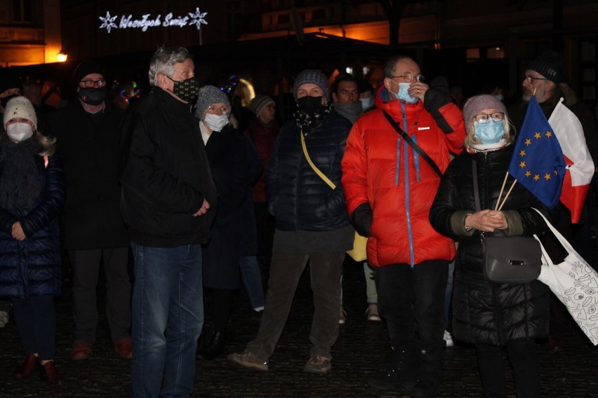 Leszno dołączyło do protestów, jakie odbywają się dziś tj. 19 grudnia w całej Polsce 