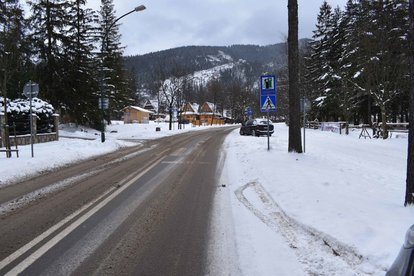 Zakopane. Dosypuje śniegu. Pod Giewontem zrobiła się bajkowa zima [ZDJĘCIA] [14.01.2021]