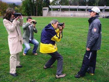 Zdjęcie Adama Małysza chciało mieć wielu, nie tylko fotograf sponsora kadry narodowej.