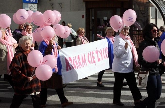 Gdynia: Marsz Różowej Wstążki ulicami miasta