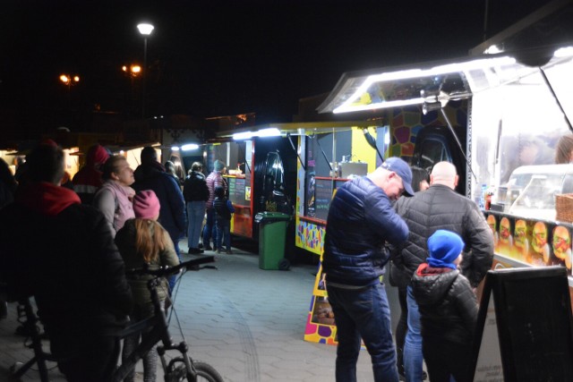 Food trucki będą czynne od soboty do wtorku (30.04.-03.05) od godz. 11 do 21 (3 maja do godz. 20)