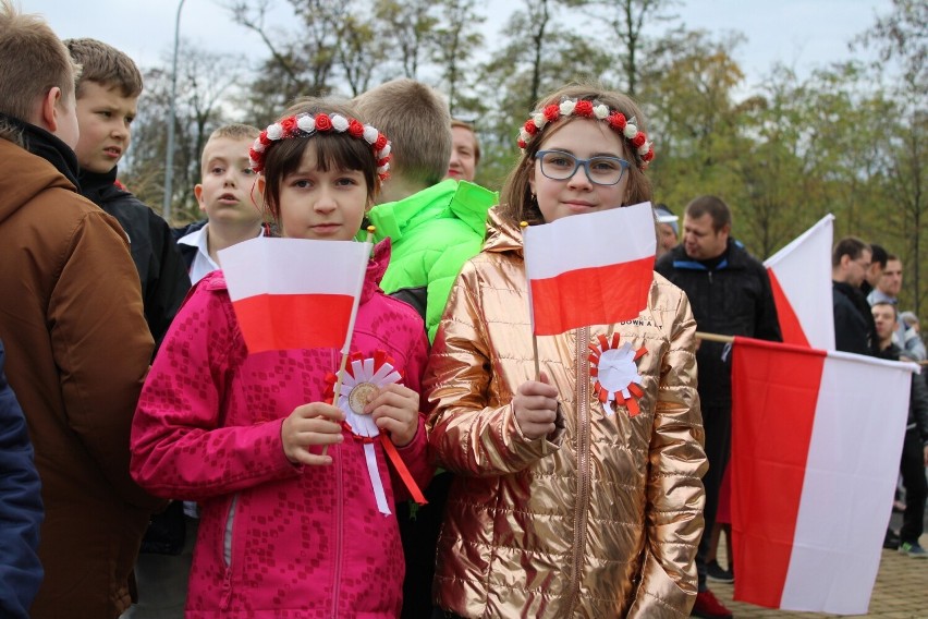 "Szkoła do hymnu" w Libiążu. Wspólnie odśpiewali Mazurka...