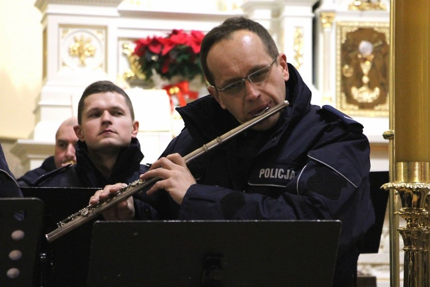 Orkiestra Komendy Wojewódzkiej Policji zagrała dla lublinieckiej publiczności [ZDJĘCIA]