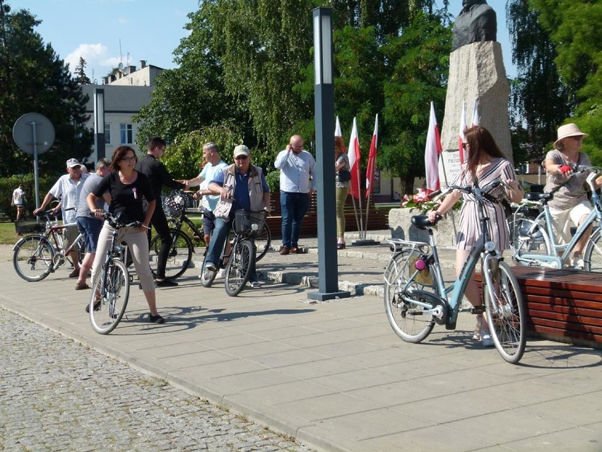 Zduńska Wola. Rajd rowerowy z okazji Święta Wojska Polskiego