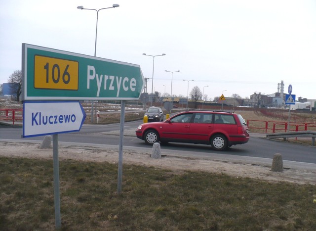 Nowe znaki kierują do dzielnicy Kluczewo.
