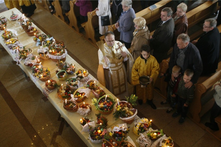 Wielkanoc 2021 w Legnicy. Święcenia pokarmów w legnickich kościołach. Na jakich zasadach się odbędą i w jakich godzinach? 