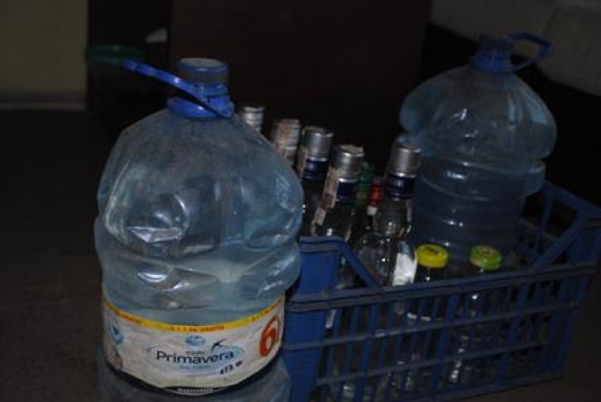Mieszkaniec powiatu piotrkowskiego produkował nielegalnie alkohol