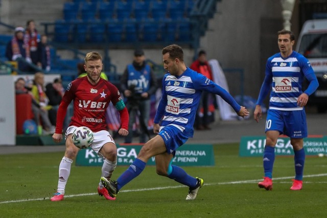 W tym roku Wisła Krak&oacute;w już grała z Wisłą Płock. Długo prowadziła 2:1, ale ostatecznie mecz zakończył się remisem 2:2