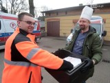 Leszno. Ruszyła akcja ,,nakarm medyka”, czyli zrzutka na ciepły posiłek dla służb medycznych