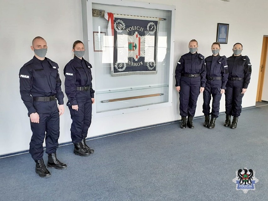 Cztery nowe policjantki i jeden policjant w Wałbrzychu....