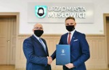 Zmiany w Urzędzie Miasta Mysłowice. Mateusz Targoś został II zastępcą prezydenta miasta, a Marta Jabłczyńska została sekretarzem Mysłowic