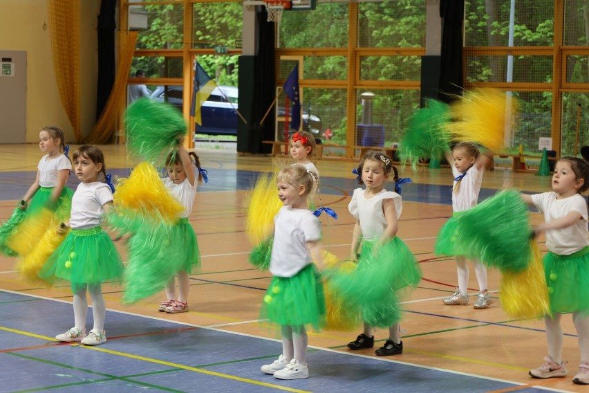 Małe igrzyska olimpijskie rozegrały przedszkolaki z gminy...