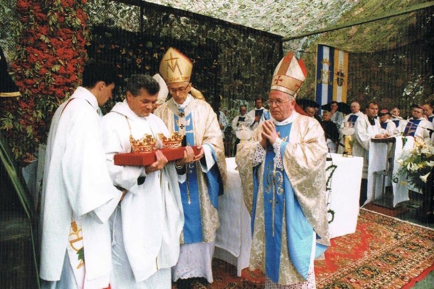 Pieta Hałcnowska od 25 lat jest w koronie. Hałcnów świętuje jubileusz [ZDJĘCIA]