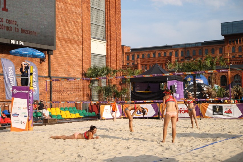 Turniej Plaża Open 2014 w Manufakturze.