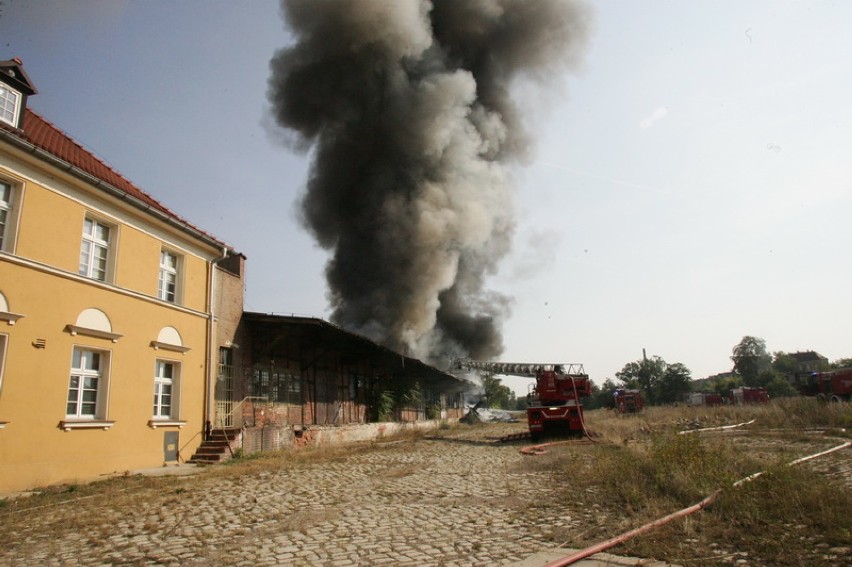 Ogromny pożar w Legnicy (ZDJĘCIA)