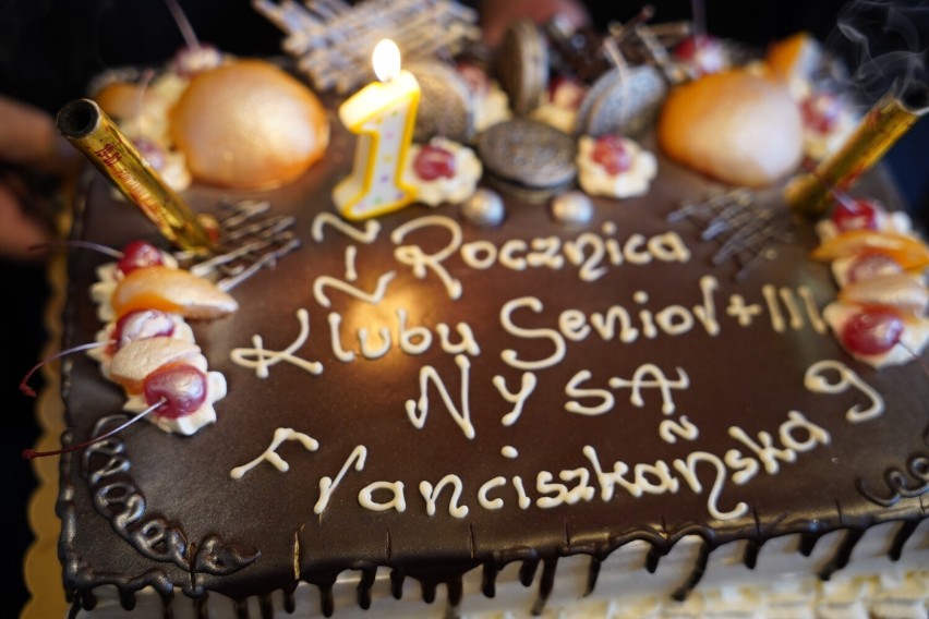Pierwsze urodziny obchodzi nyski Klub Seniora z ulicy Franciszkańskiej. Tak trzeba świętować!