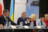 Polskie szkoły gotowe od września nawet na 400 tysięcy Ukraińców? Przygotowania do ukraińskiej matury oraz problemy edukacji