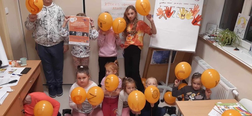 Podsumowanie Kampanii 19 dni na terenie gminy Nowy Dwór Gdański. Kampania przeciwko przmocy wobec dzieci i młodzieży