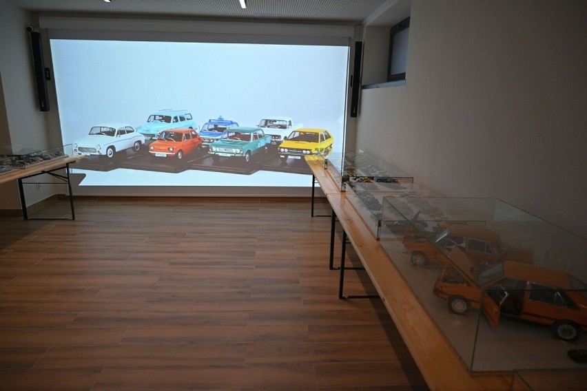 Wyjątkowe modele pojazdów kolekcjonerskich na nowej wystawie w Muzeum Centralnego Okręgu Przemysłowego w Stalowej Woli. Zobacz zdjęcia