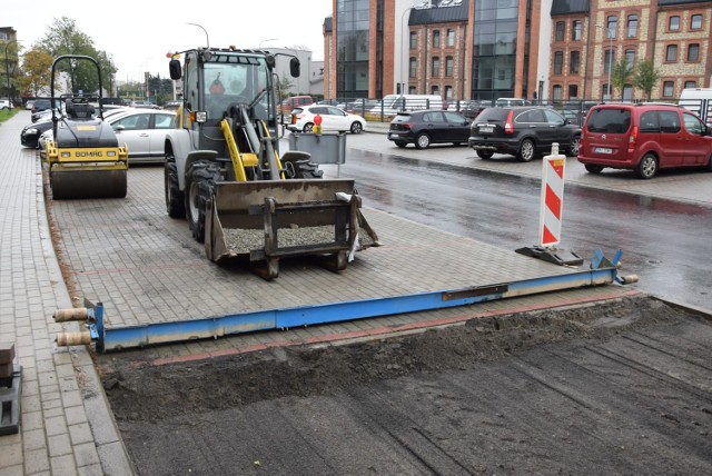 Wieluń. Budowa parkingu przy ul. Głębokiej na finiszu