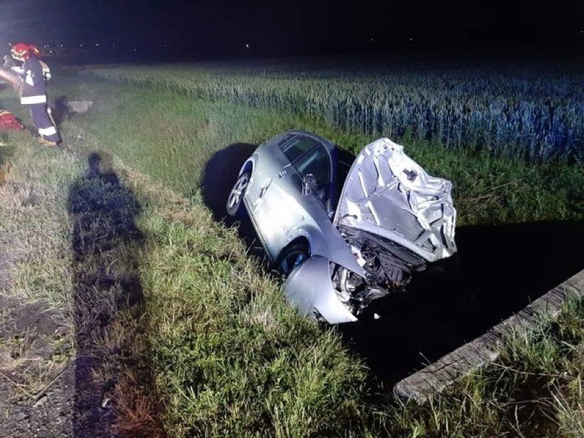 Nieostrożne wyprzedzanie zakończyło się groźnym wypadkiem