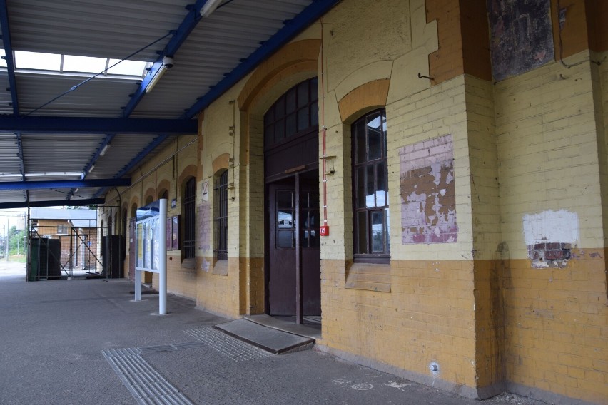 Dworzec kolejowy w Szczecinku w końcu miejski. Została ostatnia formalność [zdjęcia]
