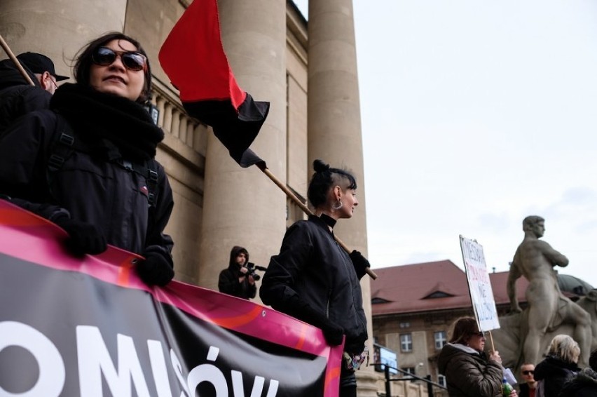 Kobiety demonstrowały na ulicach miasta