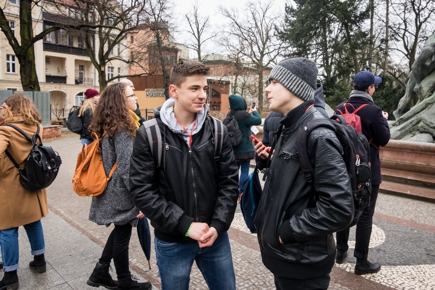 Pod fontanną Potop w parku im. Kazimierza Wielkiego w...