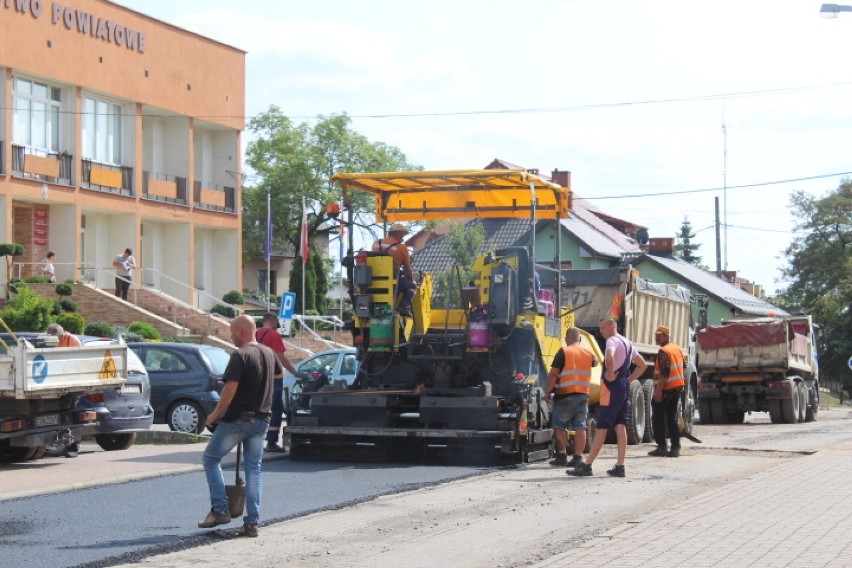 Trwa remont ulicy Kościuszki w Radziejowie [zdjęcia]