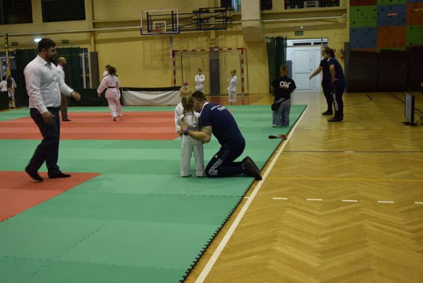 Młode Tygrysy wyszły na maty. Mikołajkowy turniej judo Akademii Sztuk Walki "Tiger"