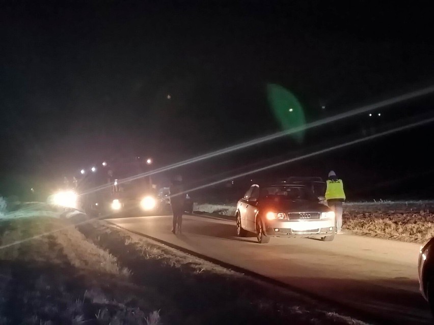 Groźny wypadek w Witoni. Troje pieszych trafiło do szpitala