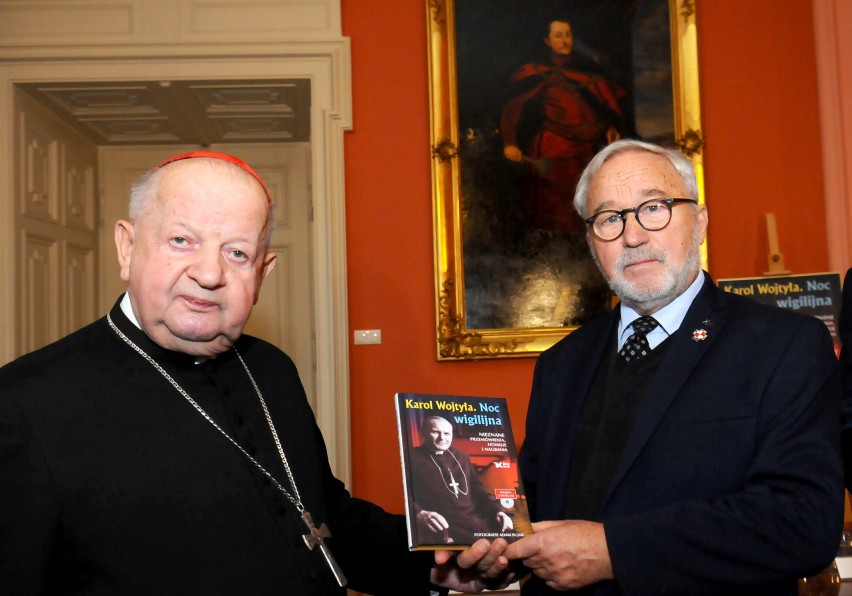 Prezentacja książki "Karol Wojtyła. Noc wigilijna" w krakowskiej kurii [ZDJĘCIA]