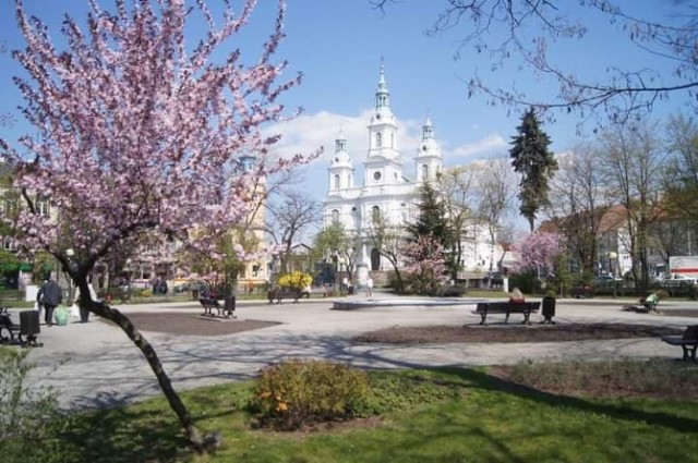 W zestawieniu nie mogło zabraknąć ścisłego centrum Radomska, czyli placu 3 Maja