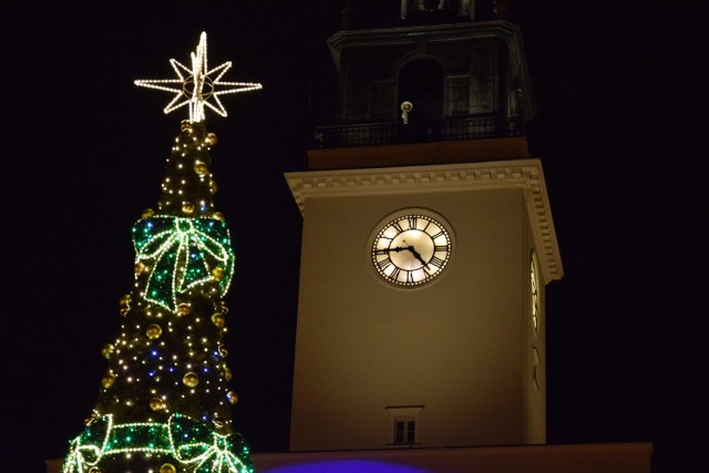 Zobacz, jak wygląda świąteczny Kalisz nocą