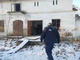 Policjanci z Rypina sprawdzają miejsca, w których mogą przebywać bezdomni. Zobacz zdjęcia