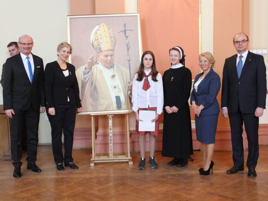 Stypendia im. Jana Pawła II w Kaliszu rozdane