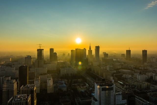 Warsaw Spire. Taki widok z okien będą mieć pracownicy nowego biurowca [ZDJĘCIA]