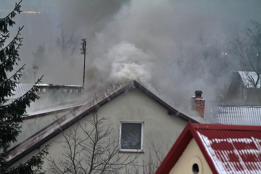 Kraków: przy ul. Żeńców wybuchł pożar [ZDJĘCIA]