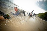 Formoza Challenge Gdynia 2021. Zakończenie sezonu na plaży w Babich Dołach. Bieg przeszkodowy w niedzielę, 3 października 2021 roku