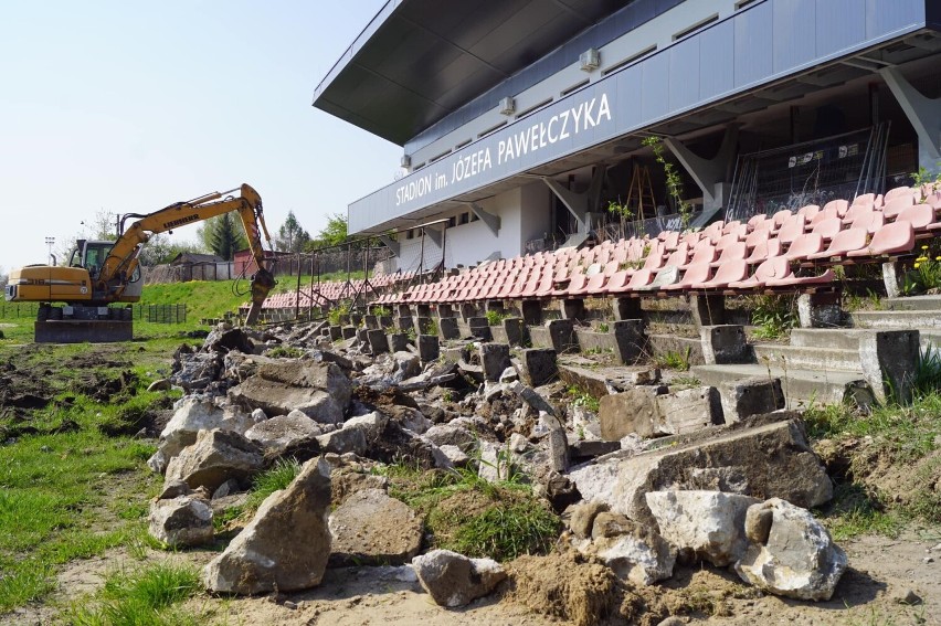 W Czeladzi rozpoczął się finałowy etap przebudowy stadionu...