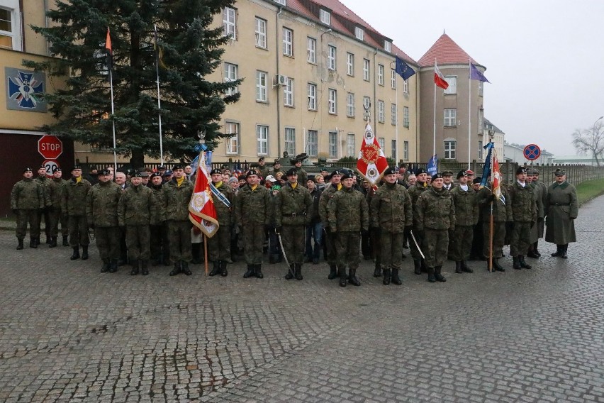 Pożegnanie zasłużonych dla jednostki oficerów odbyło się na...