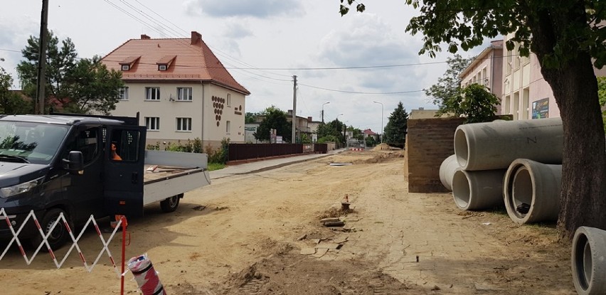 Trwa rewitalizacja ulicy Kościelnej i Młyńskiej w Sycowie z budową brodzika
