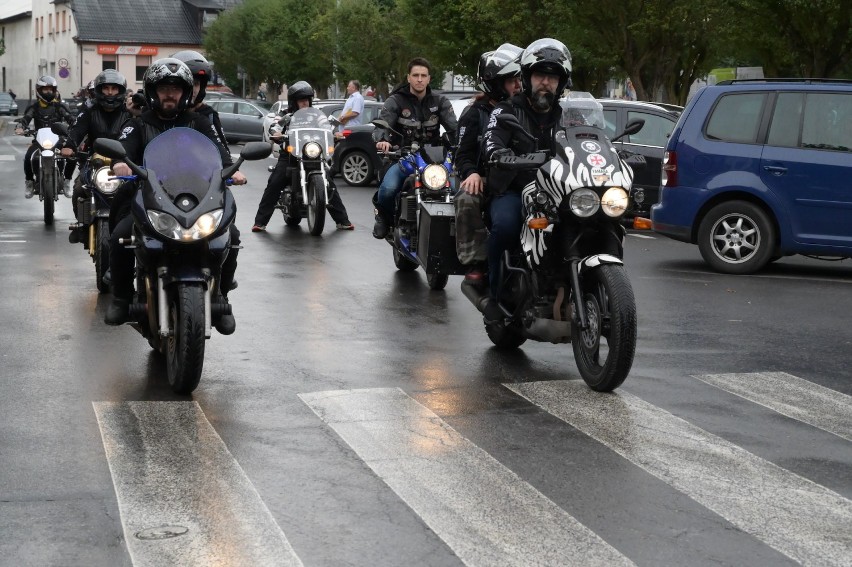 Parada motocyklowa w Sierakowie (2020)